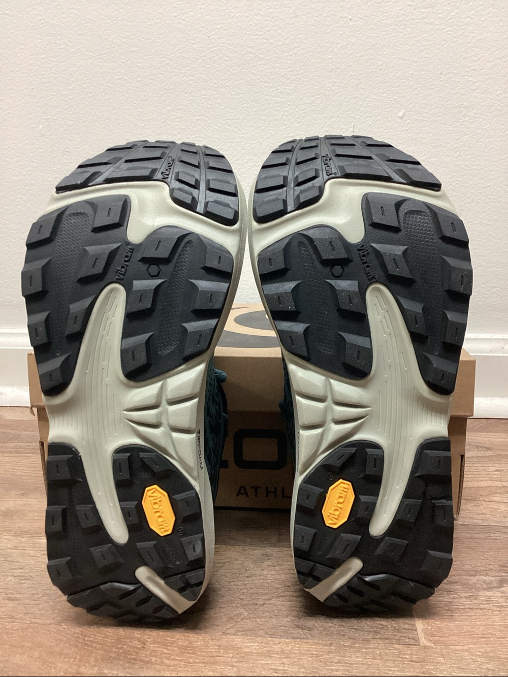 Women’s Topo Ultraventure 4 - Picture 4 of 5